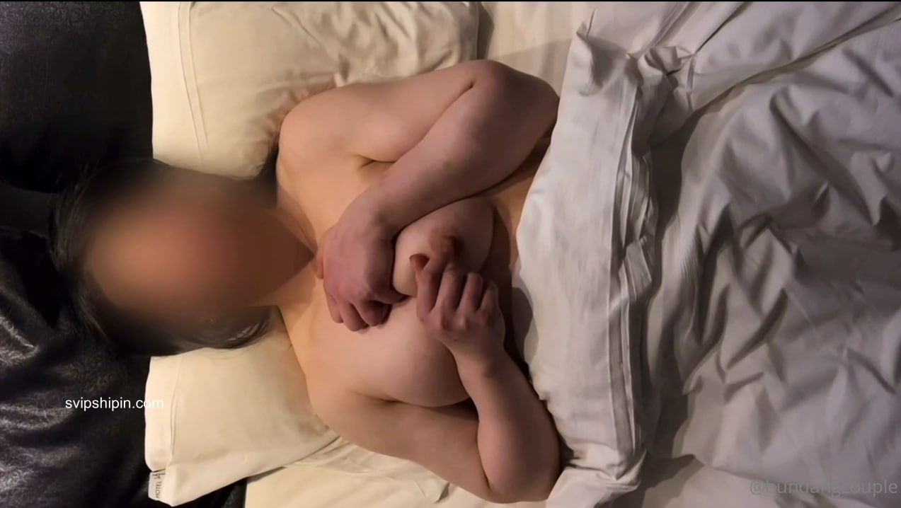 【2023-08-04】Video of virginity being stolen on a yacht.m4v